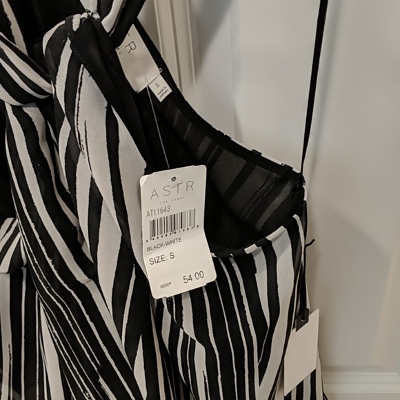 Women's halter top - Picture 3 of 4